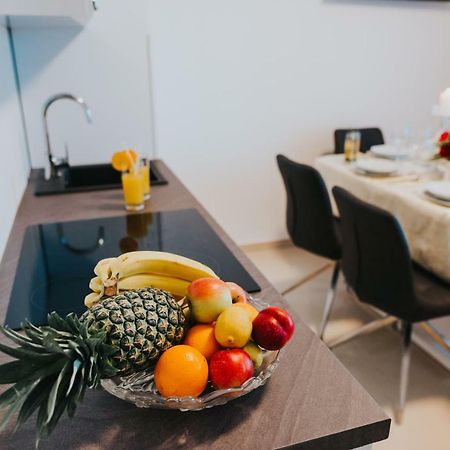Little Beauty Apartment โตรกีร์ ภายนอก รูปภาพ