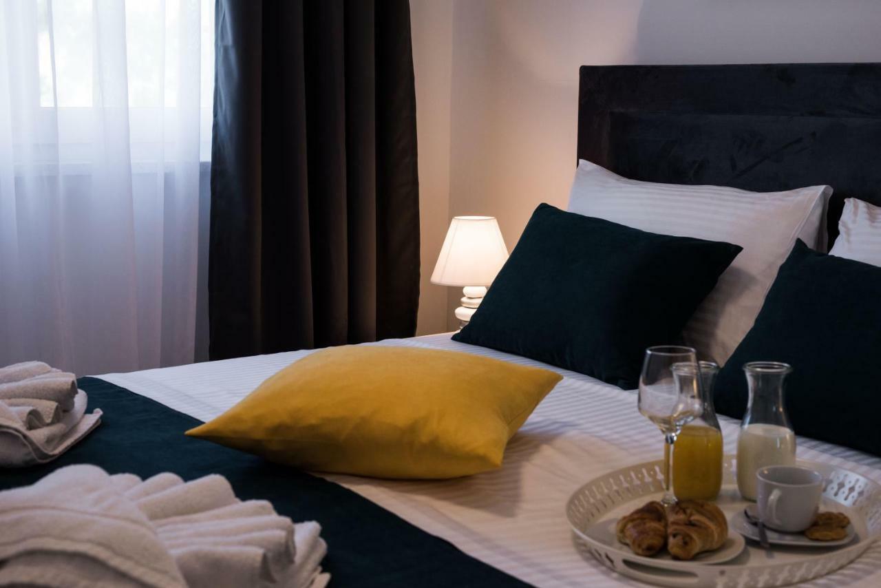 Little Beauty Apartment โตรกีร์ ภายนอก รูปภาพ