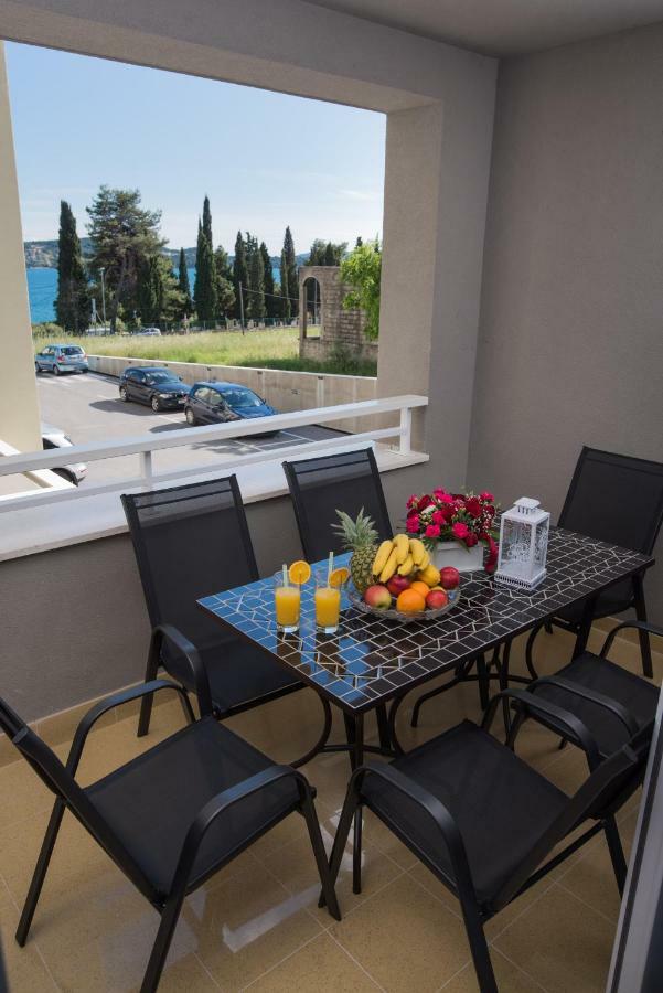 Little Beauty Apartment โตรกีร์ ภายนอก รูปภาพ