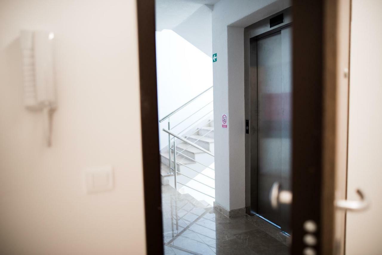 Little Beauty Apartment โตรกีร์ ภายนอก รูปภาพ