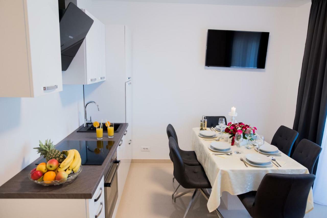 Little Beauty Apartment โตรกีร์ ภายนอก รูปภาพ